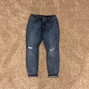 Maurice’s distressed boyfriend/mom jeans size 10